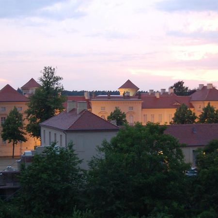 Schloss-Und Seeblick Apartment Rheinsberg Ngoại thất bức ảnh
