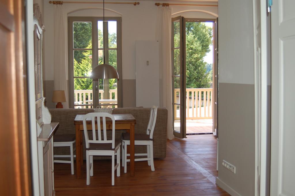 Schloss-Und Seeblick Apartment Rheinsberg Ngoại thất bức ảnh